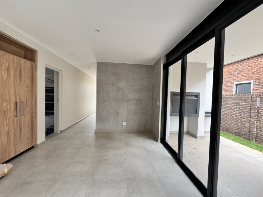 3 Bedroom Property for Sale in Helderzicht Eco Estate North West